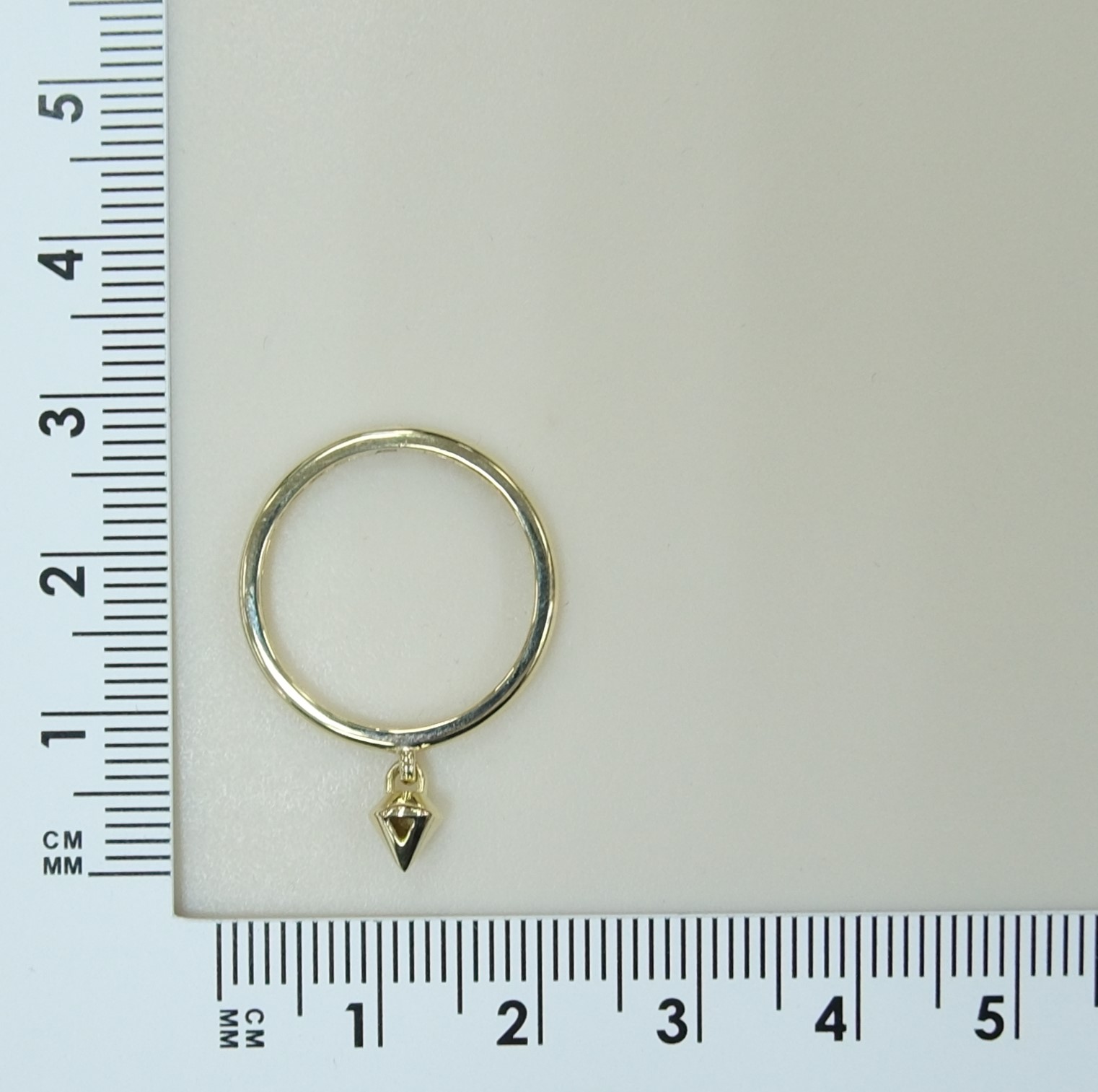 Кольцо из желтого золота